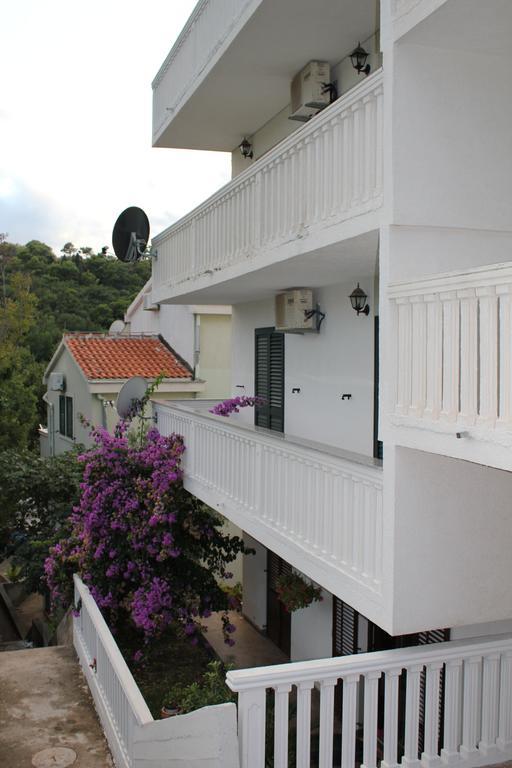 4M Apartments Petrovac na moru Zimmer foto